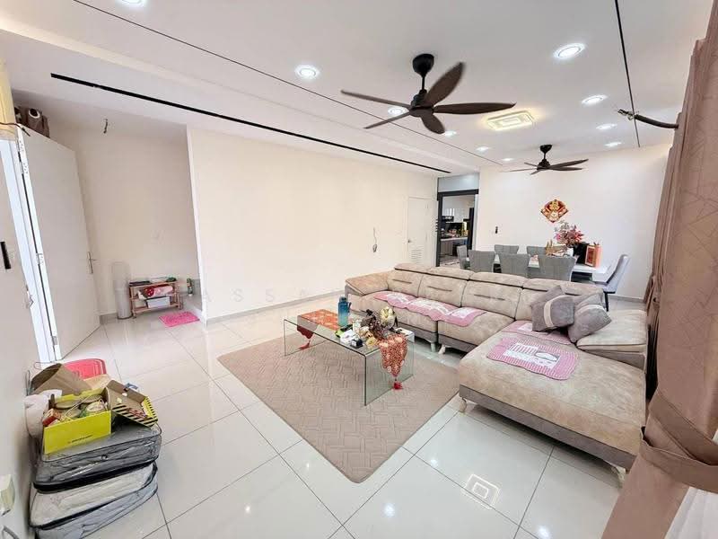 2-storey Terraced House for Sale in Seremban (Negeri Sembilan) - Hassan Basri Suhaimi - Living Room - PropertyGuru.com.my