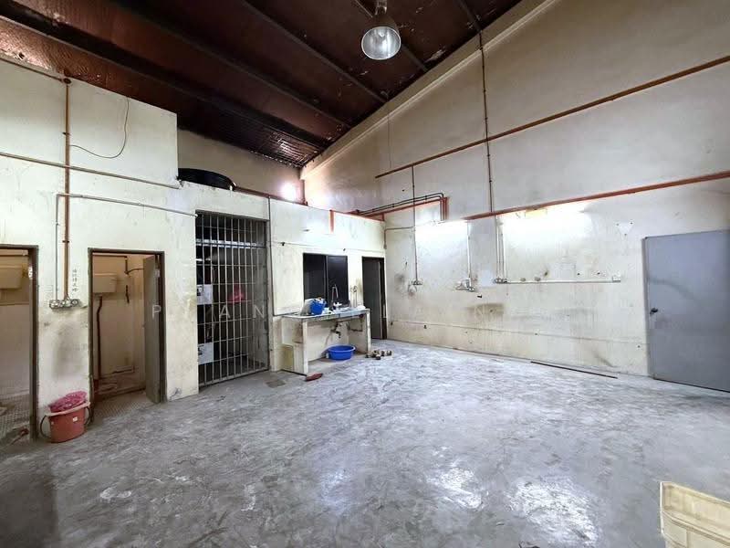 Terrace Factory for Sale in Bandar Baru Permas Jaya (Permas Jaya) - Phang Elainne - Interior - PropertyGuru.com.my
