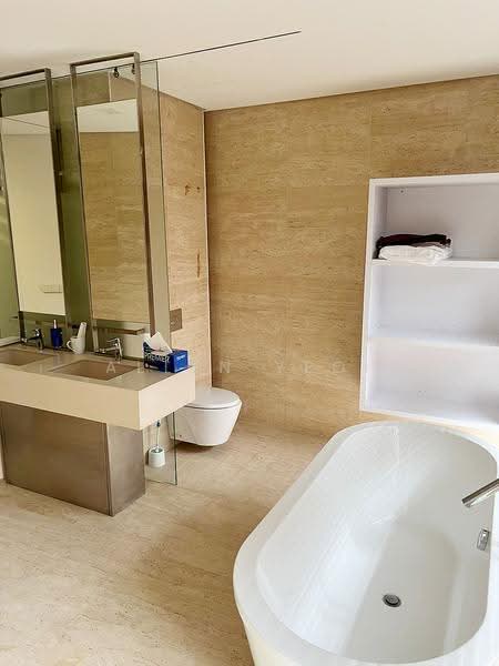 Kondominium untuk Dijual di Shorefront Residences - Allen Yeoh - Bathroom - PropertyGuru.com.my