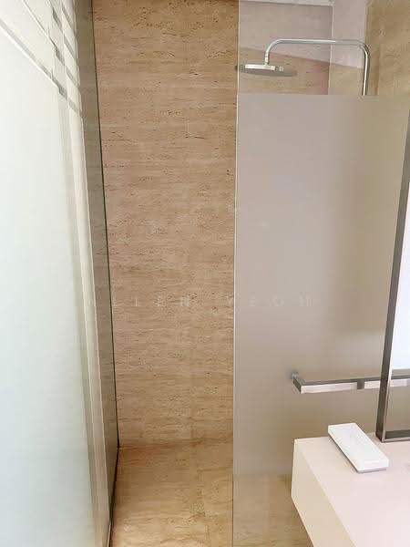 Kondominium untuk Dijual di Shorefront Residences - Allen Yeoh - Bathroom - PropertyGuru.com.my