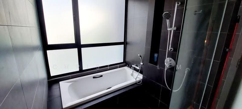 Kondominium untuk Dijual di Sunway Mont Residences - Christine Lim - Master Bathroom - PropertyGuru.com.my