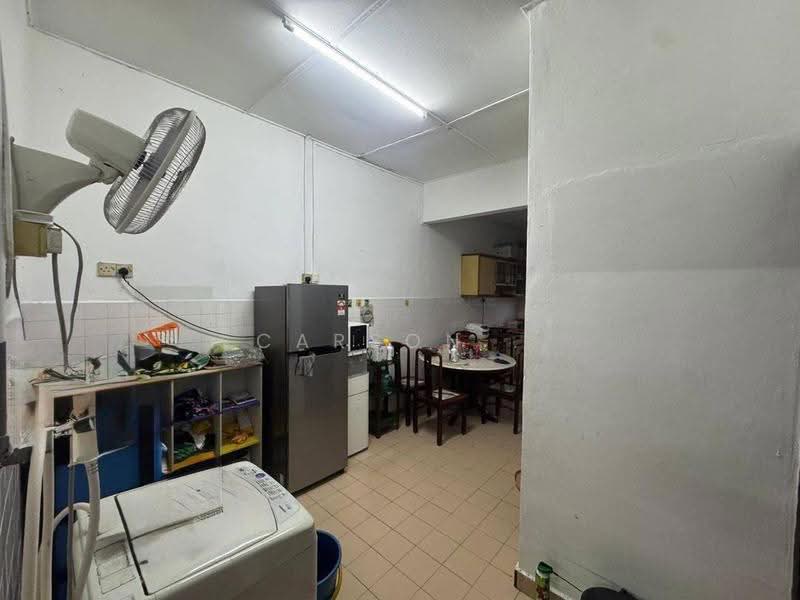 Rumah Teres 1-Tingkat untuk Dijual di Taman Johor Jaya (Johor Bahru) - Carson . - Kitchen - PropertyGuru.com.my