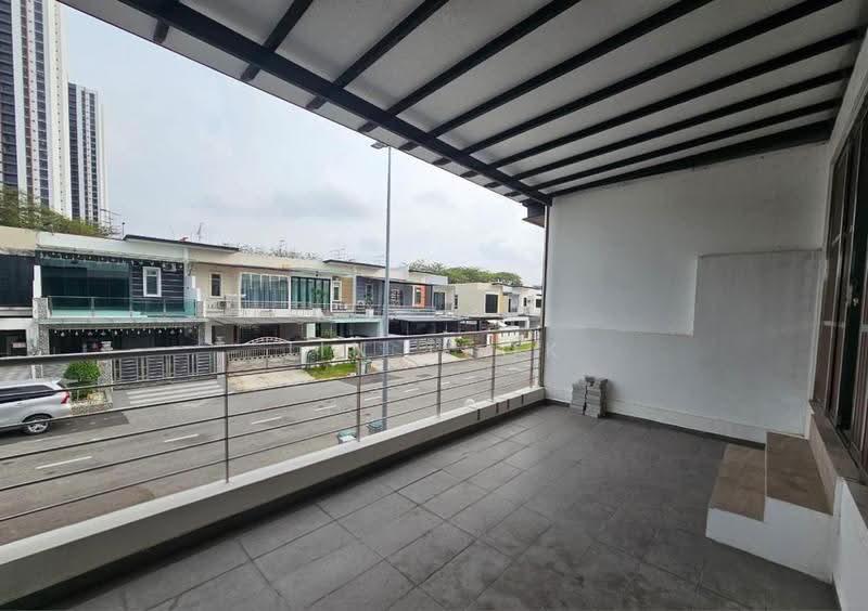 2-storey Terraced House for Sale in Taman Nusa Idaman (Iskandar Puteri (Nusajaya)) - Jin Teok - Balcony - PropertyGuru.com.my