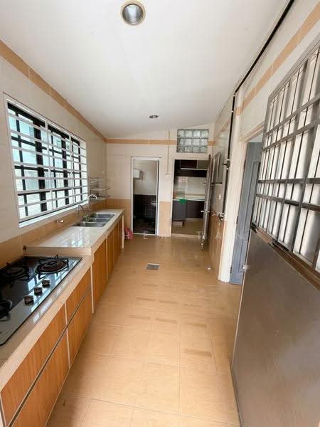 Rumah Teres 2-Tingkat untuk Disewa di SS18 (Subang Jaya) - Esther Tan - Kitchen - PropertyGuru.com.my