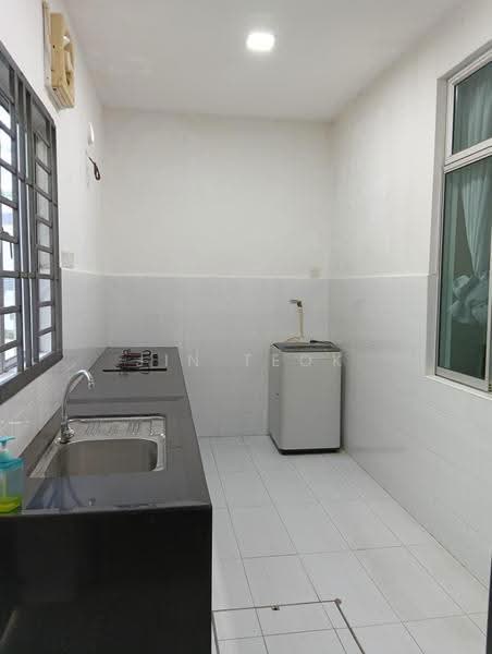 2-storey Terraced House for Sale in Nusa Sentral (Iskandar Puteri (Nusajaya)) - Jin Teok - Kitchen - PropertyGuru.com.my