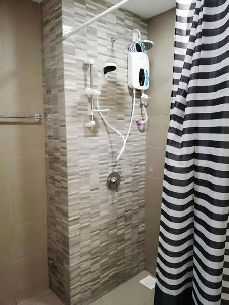 Condominium for Rent at Parkhill Residence - Amy Lee - Bathroom - PropertyGuru.com.my