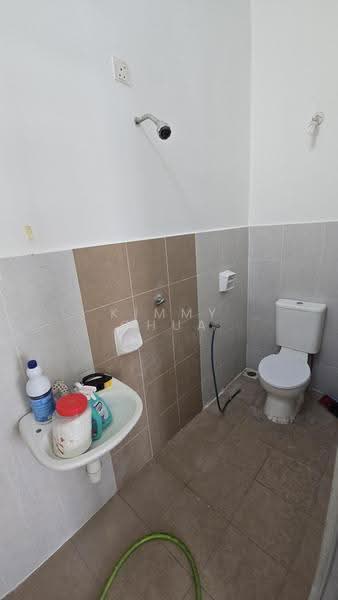 2-storey Terraced House for Sale in Bandar Rinching Seksyen 6 (Semenyih) - Kimmy Chua - Bathroom - PropertyGuru.com.my