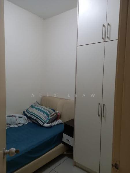Kediaman Servis untuk Dijual di OUG Parklane - Alex Leaw - Bedroom - PropertyGuru.com.my