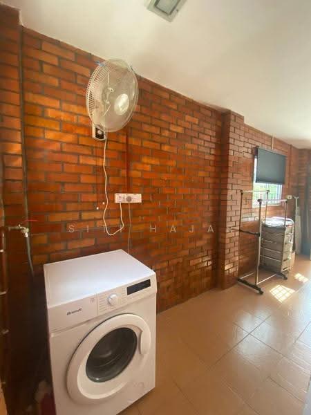 2-storey Terraced House for Rent in Alam Budiman (Shah Alam) - Siti Hajar - Interior - PropertyGuru.com.my
