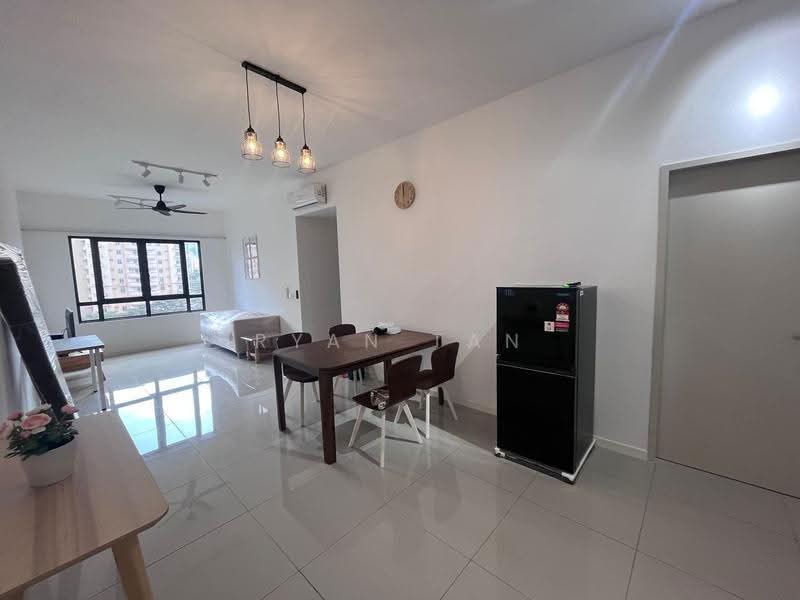 Kediaman Servis untuk Disewa di Savvy @ Riana Dutamas - Ryan Tan - Living Room - PropertyGuru.com.my