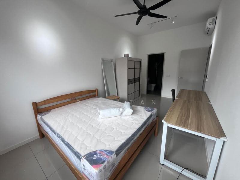Kediaman Servis untuk Disewa di Savvy @ Riana Dutamas - Ryan Tan - Bedroom - PropertyGuru.com.my