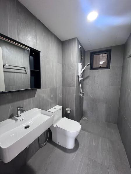Kediaman Servis untuk Disewa di Savvy @ Riana Dutamas - Ryan Tan - Bathroom - PropertyGuru.com.my