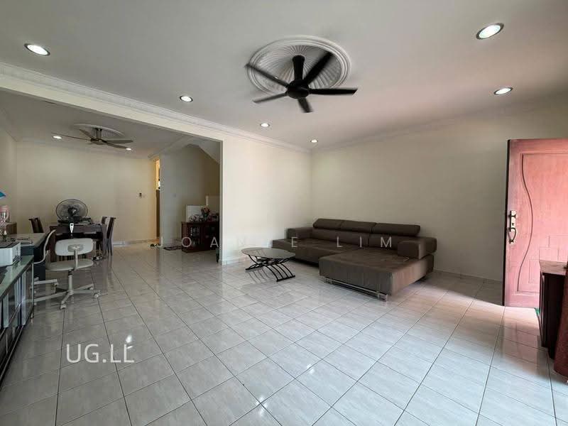 2-storey Terraced House for Sale in Klang (Selangor) - Joanne Lim - Living Room - PropertyGuru.com.my