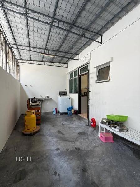 2-storey Terraced House for Sale in Klang (Selangor) - Joanne Lim - Kitchen - PropertyGuru.com.my