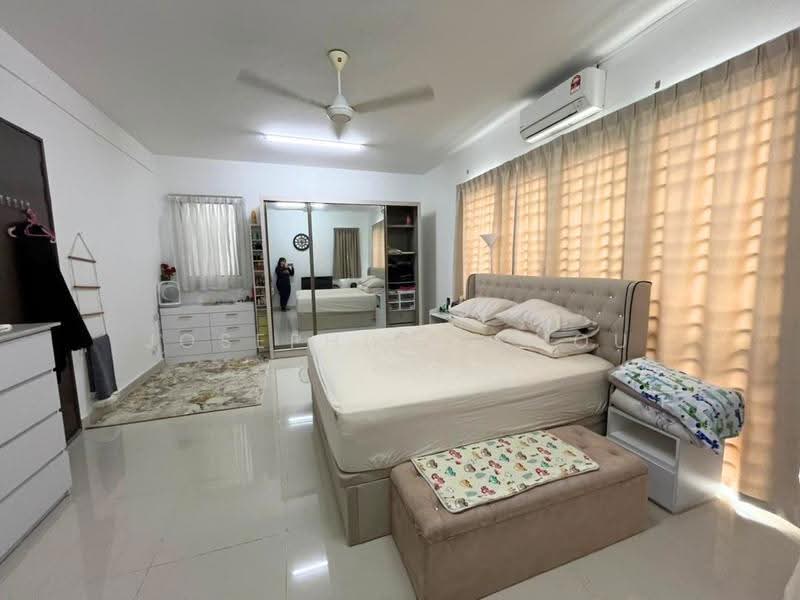 Rumah Teres 2.5-Tingkat untuk Dijual di Shah Alam (Selangor) - Josephine Chou - Bedroom - PropertyGuru.com.my