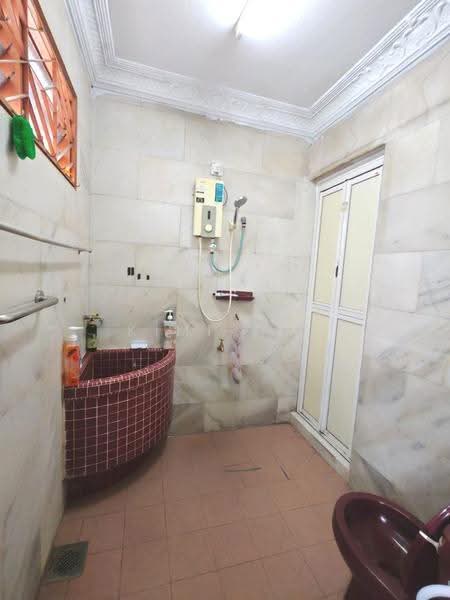 Rumah Teres 1-Tingkat untuk Dijual di Johor Bahru (Johor) - Kimi Kiu - Bathroom - PropertyGuru.com.my