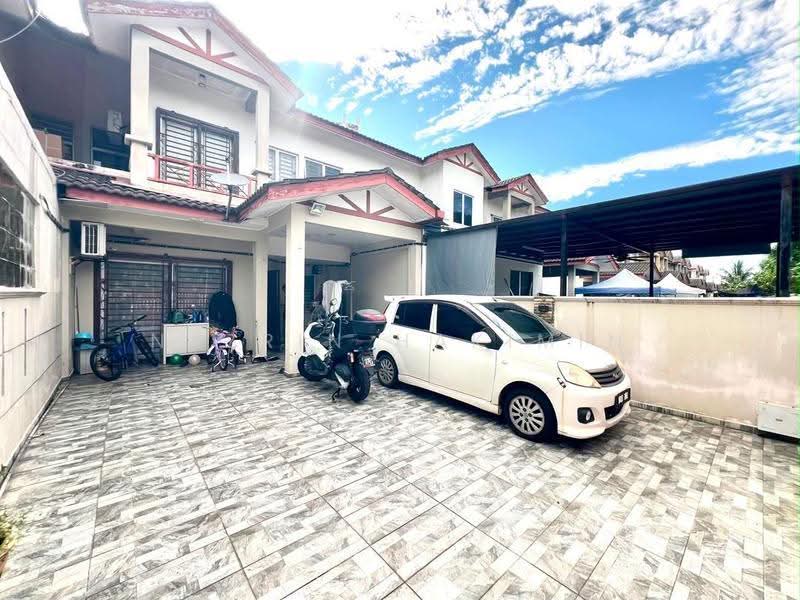 2-storey Terraced House for Sale in Alam Perdana (Puncak Alam) - Nazrin Hakimin - PropertyGuru.com.my