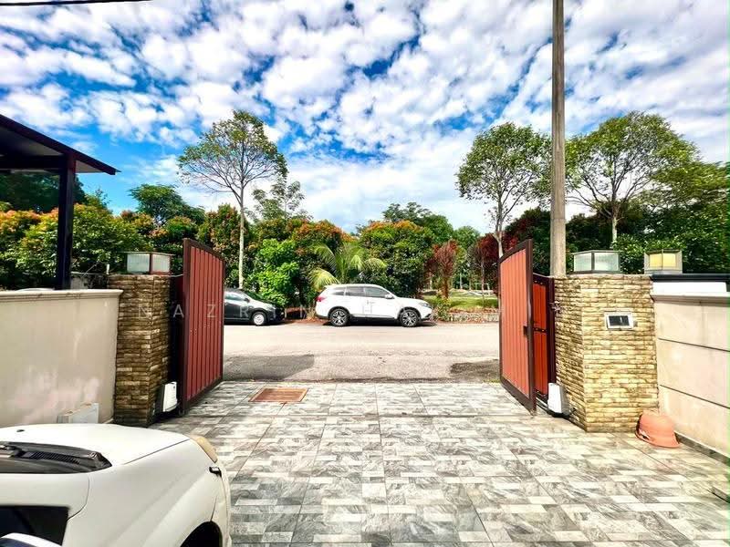 2-storey Terraced House for Sale in Alam Perdana (Puncak Alam) - Nazrin Hakimin - PropertyGuru.com.my