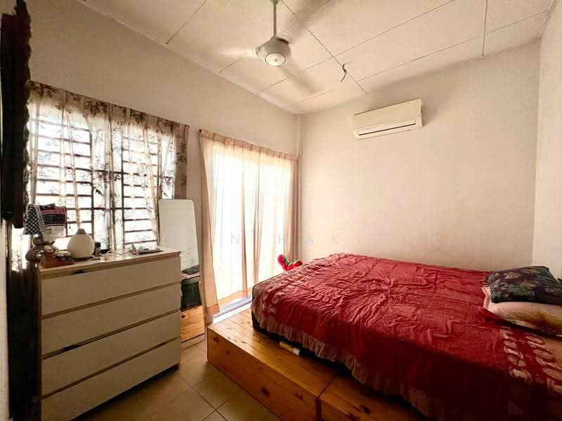 2-storey Terraced House for Sale in Alam Perdana (Puncak Alam) - Nazrin Hakimin - PropertyGuru.com.my