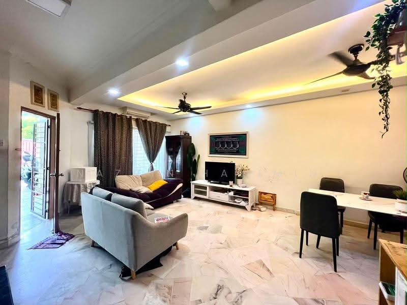 2-storey Terraced House for Sale in Alam Perdana (Puncak Alam) - Nazrin Hakimin - PropertyGuru.com.my