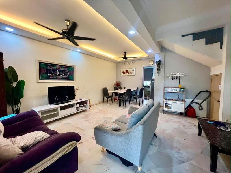 2-storey Terraced House for Sale in Alam Perdana (Puncak Alam) - Nazrin Hakimin - PropertyGuru.com.my