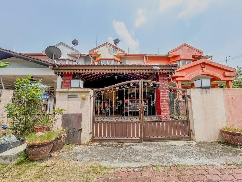 Rumah Teres 2-Tingkat untuk Dijual di Seksyen 7 (Shah Alam) - Izzat Zamros - Exterior - PropertyGuru.com.my