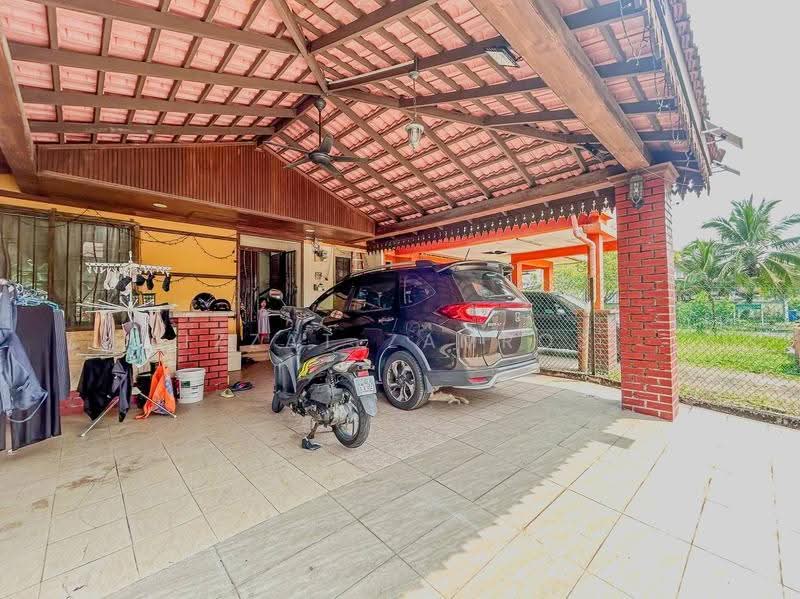 Rumah Teres 2-Tingkat untuk Dijual di Seksyen 7 (Shah Alam) - Izzat Zamros - Exterior - PropertyGuru.com.my
