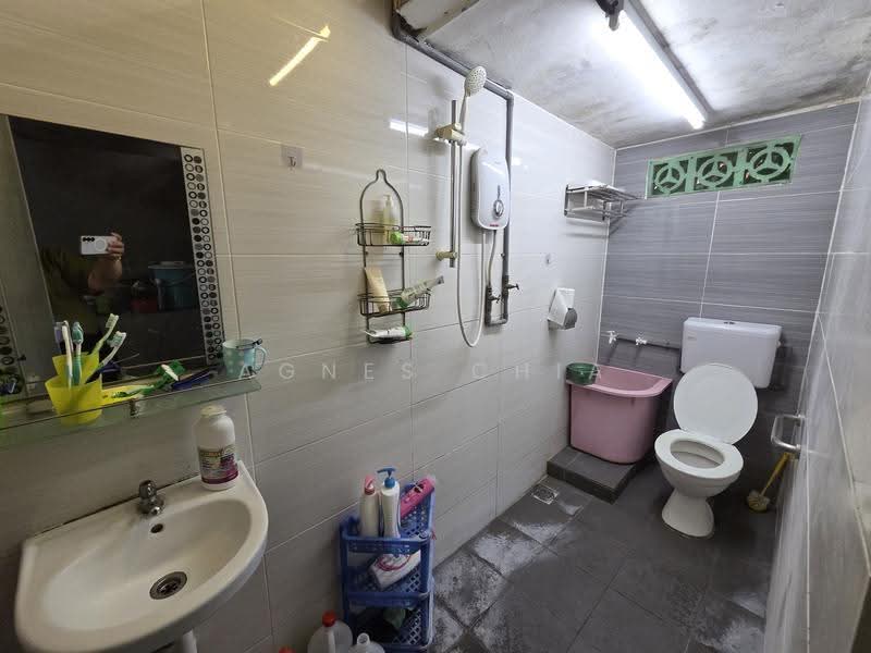 Bungalow House for Sale in Cheras (Kuala Lumpur) - Agnes Chia - Bathroom - PropertyGuru.com.my