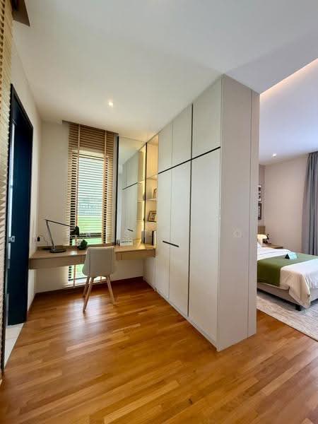 Rumah Teres 3-Tingkat untuk Dijual di Johor Bahru (Johor) - Krystal Ho - Study - PropertyGuru.com.my