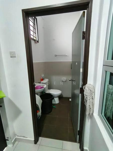 Rumah Teres 2-Tingkat untuk Dijual di Kangkar Pulai (Skudai) - Jayden Ng - Bathroom - PropertyGuru.com.my