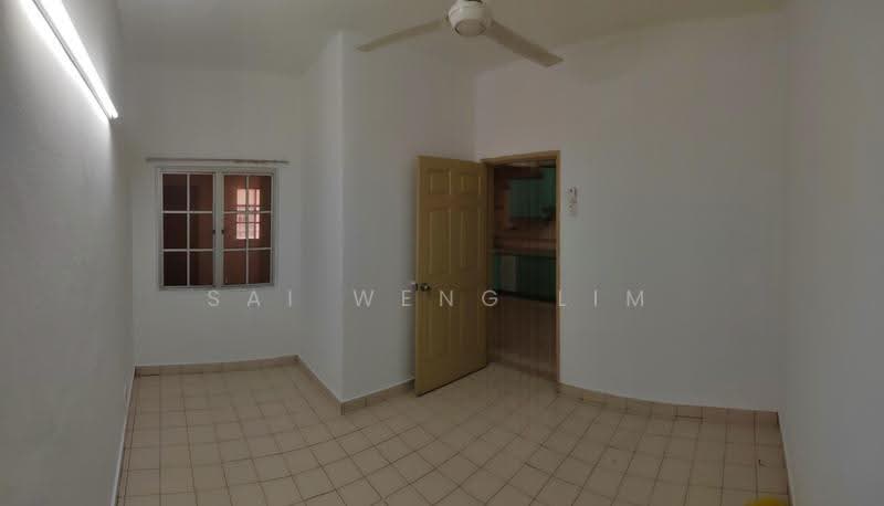 Terraced House for Rent in Bukit Rahman Putra (Sungai Buloh) - Sai Weng LIM - Grd Flr - Room - PropertyGuru.com.my