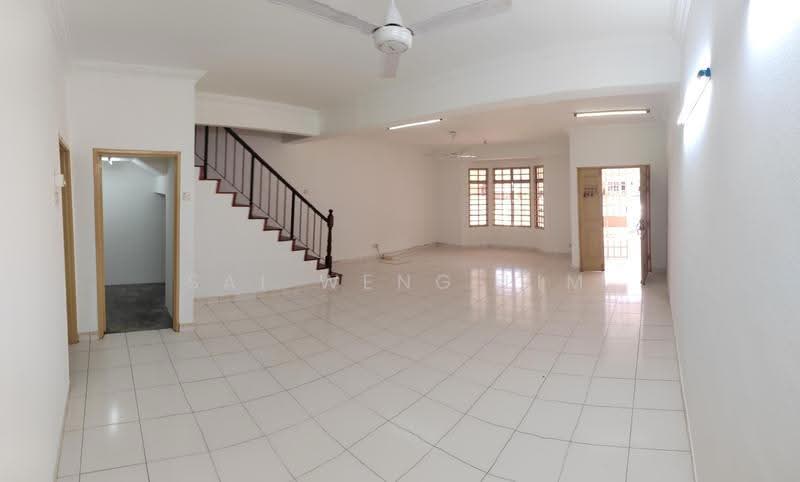 Terraced House for Rent in Bukit Rahman Putra (Sungai Buloh) - Sai Weng LIM - Living Room - PropertyGuru.com.my