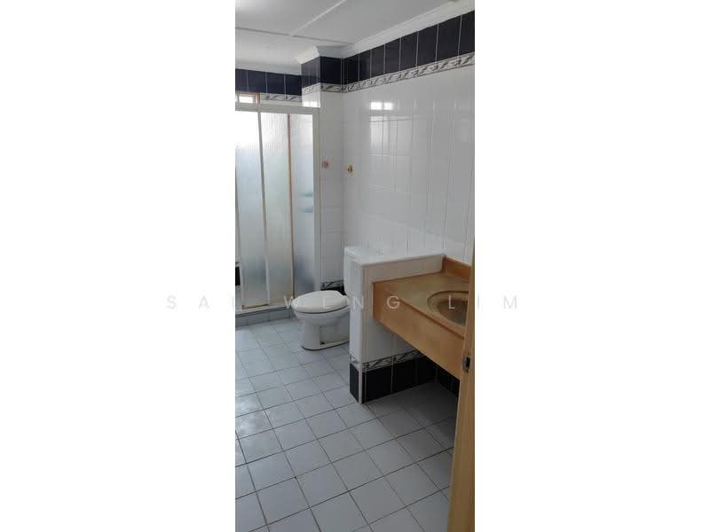Terraced House for Rent in Bukit Rahman Putra (Sungai Buloh) - Sai Weng LIM - Master Bedroom-Bathroom - PropertyGuru.com.my