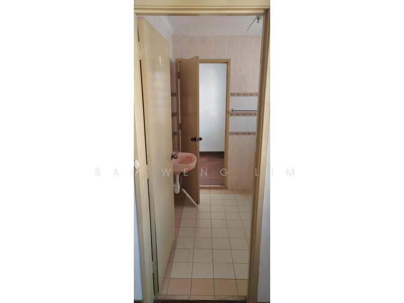 Terraced House for Rent in Bukit Rahman Putra (Sungai Buloh) - Sai Weng LIM - Bathroom (Shared) - PropertyGuru.com.my
