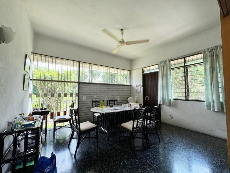 Bungalow House for Sale in Taman Scotland (George Town) - Jordan Foo - Dining Room - PropertyGuru.com.my