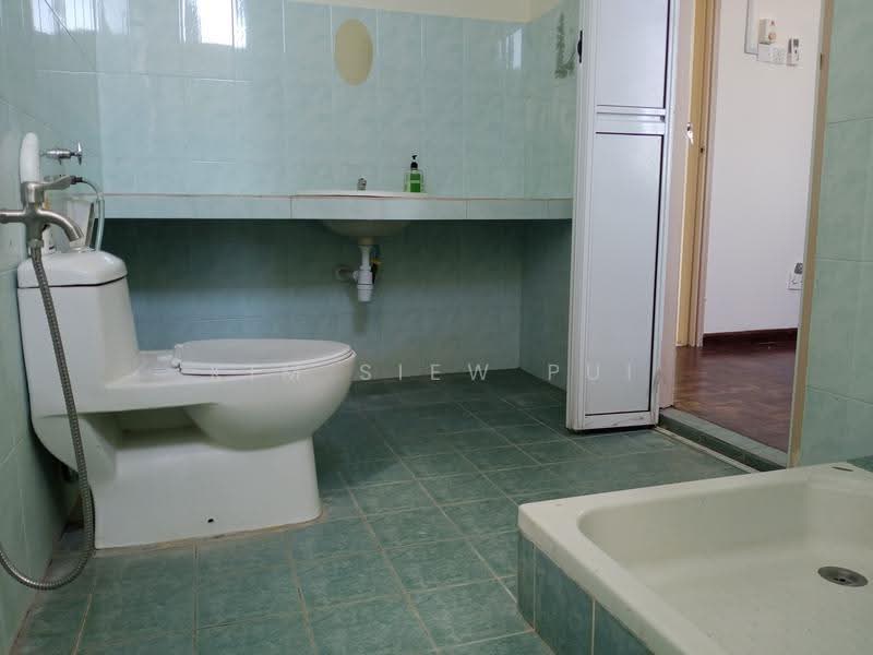 Kondominium untuk Disewa di Permai Condominium (Kota Bharu) - Kim Siew Pui - Bathroom - PropertyGuru.com.my