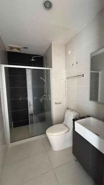 Kondominium untuk Dijual di Amberside @ Country Garden Danga Bay - Jayden Ng - Bathroom - PropertyGuru.com.my