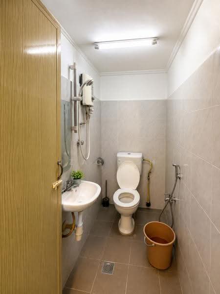 Kondominium untuk Disewa di Vista Komanwel C - Izac Goh - Bathroom - PropertyGuru.com.my