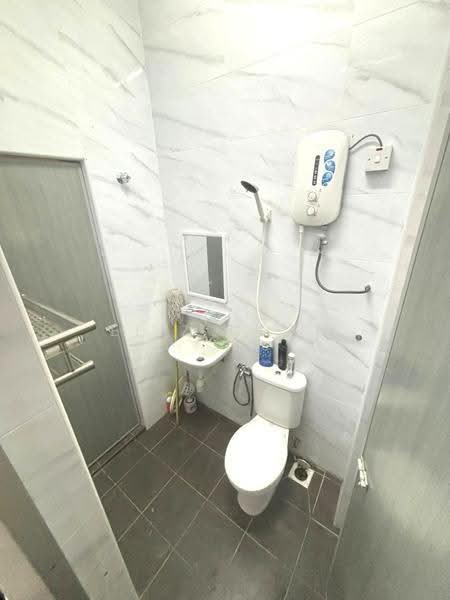 Terraced House for Sale in Taman Indah Perdana (Kepong) - Eliz Chan - Bathroom - PropertyGuru.com.my