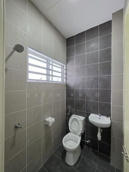 Townhouse for Rent in Bandar Meru Prima (Ipoh Premier City) (Ipoh) - Qazin Khoo - Bathroom - PropertyGuru.com.my