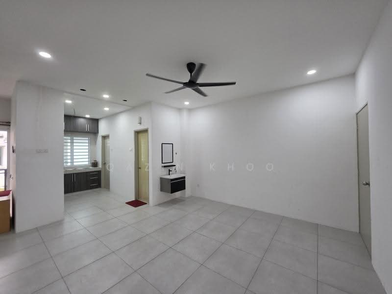 Townhouse for Rent in Bandar Meru Prima (Ipoh Premier City) (Ipoh) - Qazin Khoo - Living Room - PropertyGuru.com.my