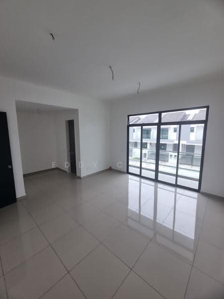 Terraced House for Sale in Bandar Putra Kulai (Kulai) - Eddy Chan - Living Room - PropertyGuru.com.my