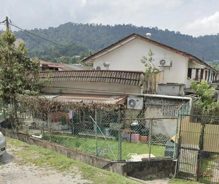 Rumah Teres 2-Tingkat untuk Dijual di Taman Putra (Ampang) - Robin Loh - Exterior - PropertyGuru.com.my