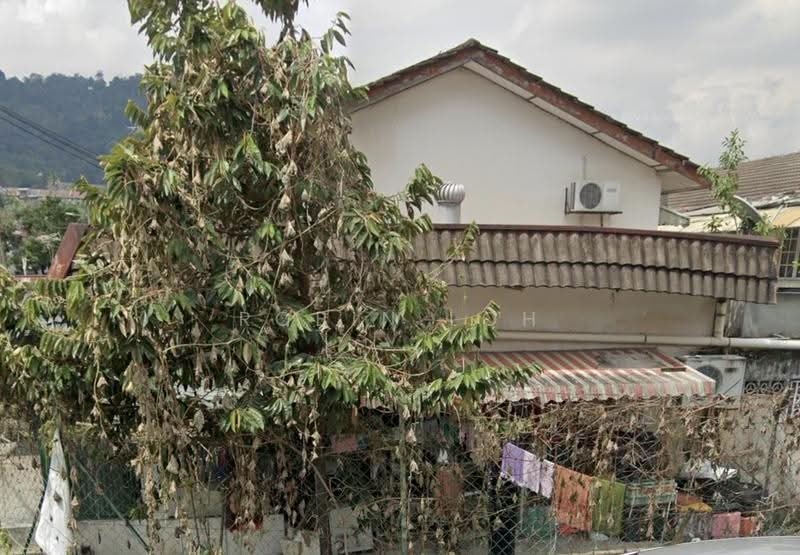 Rumah Teres 2-Tingkat untuk Dijual di Taman Putra (Ampang) - Robin Loh - Exterior - PropertyGuru.com.my