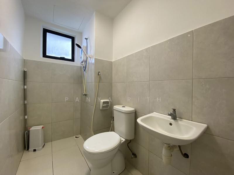 Condominium for Rent at TRI PINNACLE - Panya Rith - Bathroom - PropertyGuru.com.my