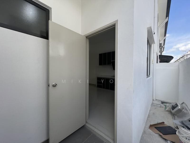 2-storey Terraced House for Rent in Telok Panglima Garang (Selangor) - Miki You - Kitchen - PropertyGuru.com.my