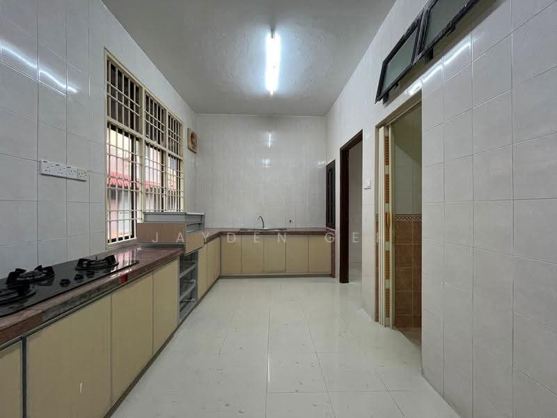 2-storey Terraced House for Sale in Taman Pulasan (Alor Setar) - Jayden Geh - Kitchen - PropertyGuru.com.my