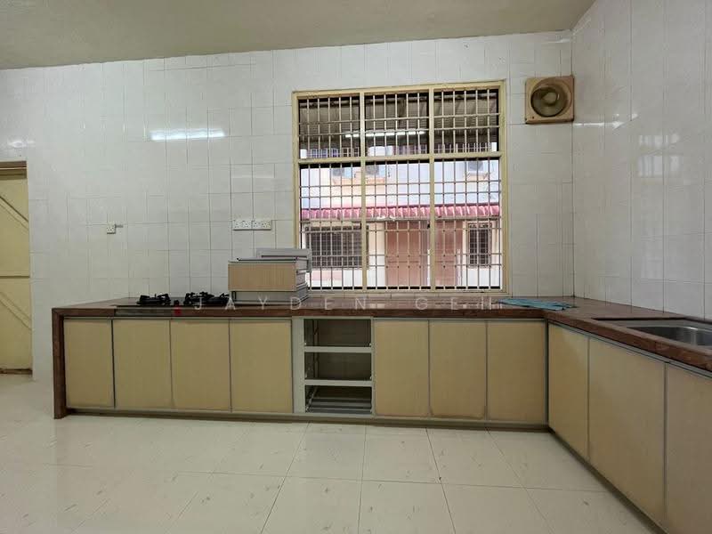2-storey Terraced House for Sale in Taman Pulasan (Alor Setar) - Jayden Geh - Kitchen - PropertyGuru.com.my