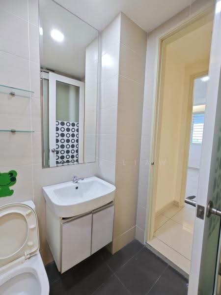 Condominium for Sale at The Regina - Pinky Liaw - Bathroom - PropertyGuru.com.my