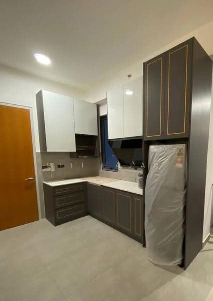Service Residence for Rent at SUNSURIA FORUM SERVICED APARTMENT - Siti Hajar - Kitchen - PropertyGuru.com.my